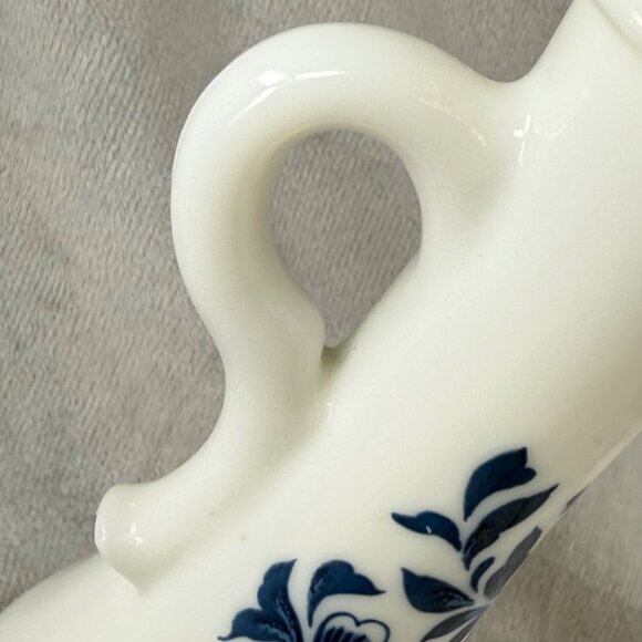 Vintage White Ceramic Container Bud Vase Blue Floral Design, Handle. Avon. - Picture 14 of 16